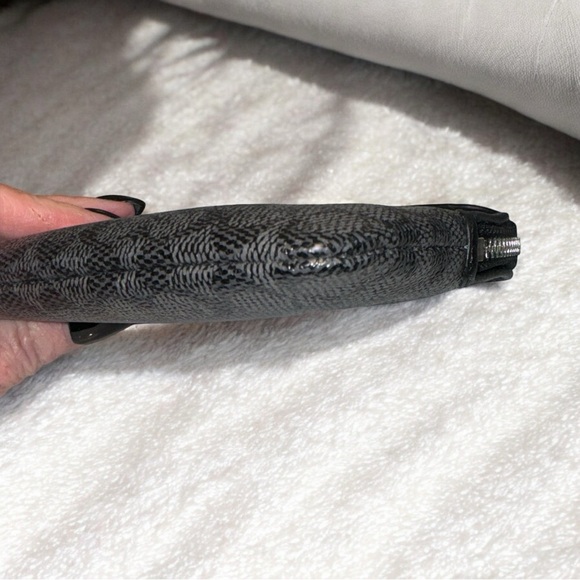 Coach Black and Blue Denim Signature Coated Canvas Corner Zip Wristlet NEW - Picture 12 of 12